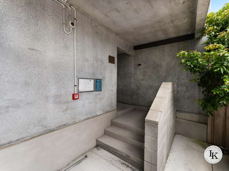 G05/9 East Street Papakura_11