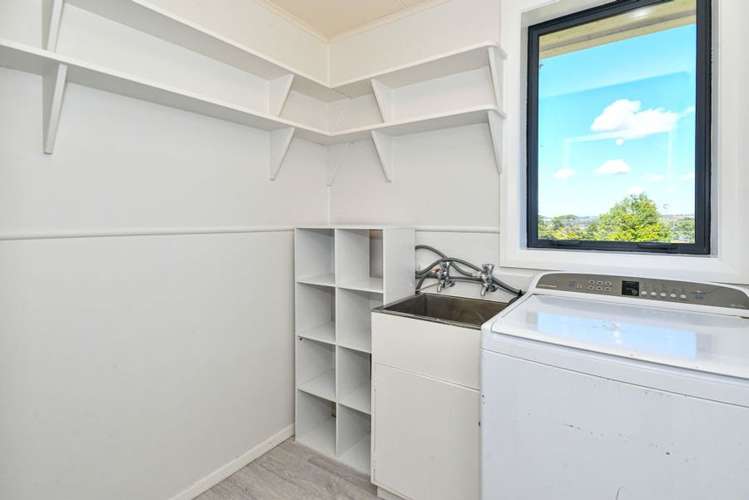 4 Kohekohe Crescent Meremere_13