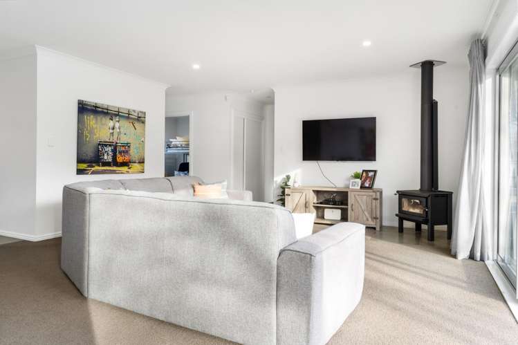 4 Waikuku Beach Road Waikuku Beach_11