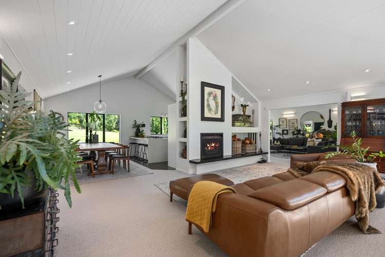 44 Hardens Lane Paremoremo_24