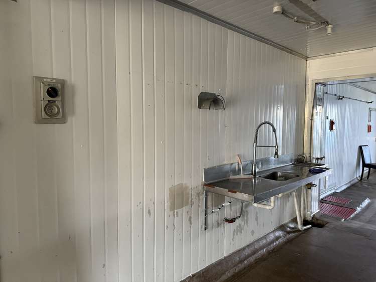 Shop 1/5 Memorial Avenue Fendalton_7