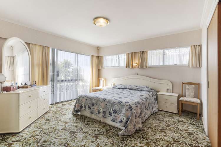 44 Bradbury Road Botany Downs_13