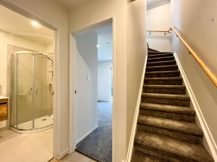 15/9 Aeroview Drive 1603_5