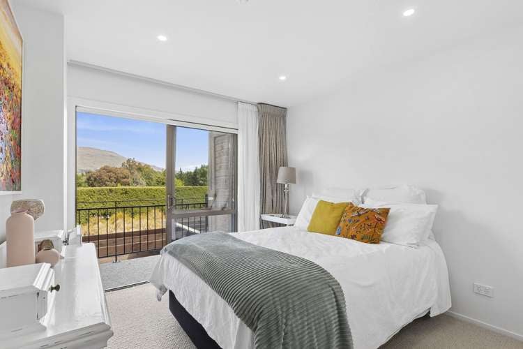 Apt 36, 20 Studholme Road, Oakridge Resort Wanaka_12