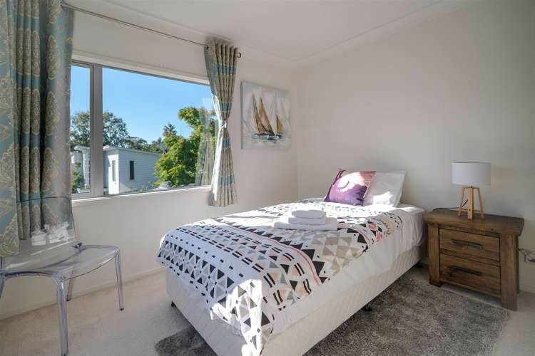 8a Kenmure Avenue Forrest Hill_12