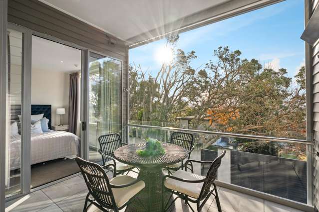 06/585g Beach Road Rothesay Bay_3