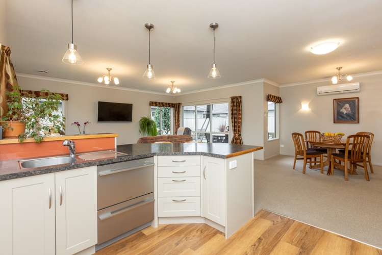 27 Tasman Drive Poraiti_6