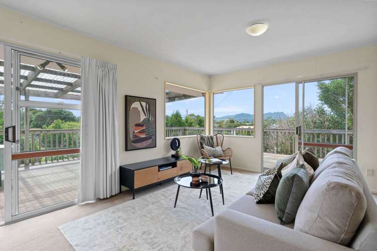 28 Pyle Road West One Tree Point_10