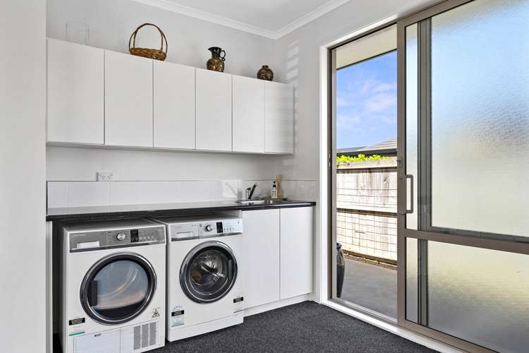 3 Pohutukawa Parade Riverhead_23