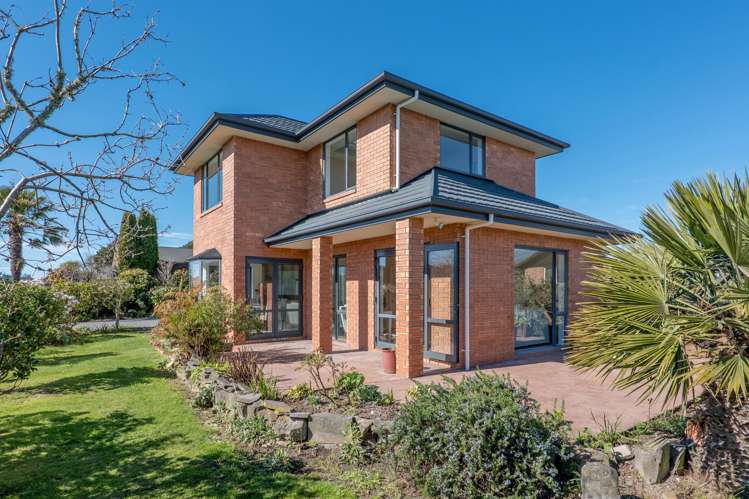 2 Harrys Way Redwood_22