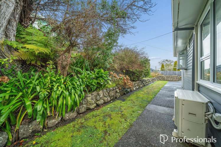 37 Petrie Street Wainuiomata_20