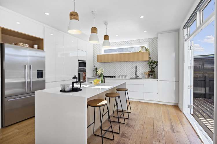 52 Ava Street Petone_6