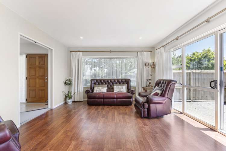 1/24 Headcorn Place Botany Downs_2