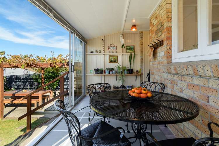 18 Short Street Otumoetai_15