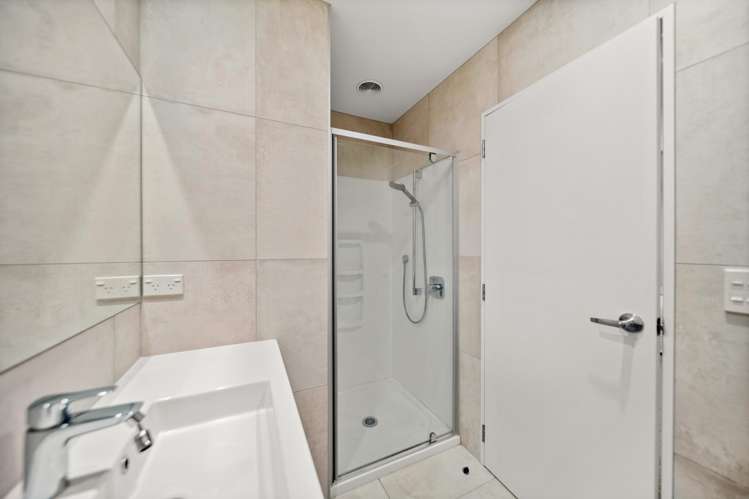 3 Matairangi Avenue Totara Heights_13