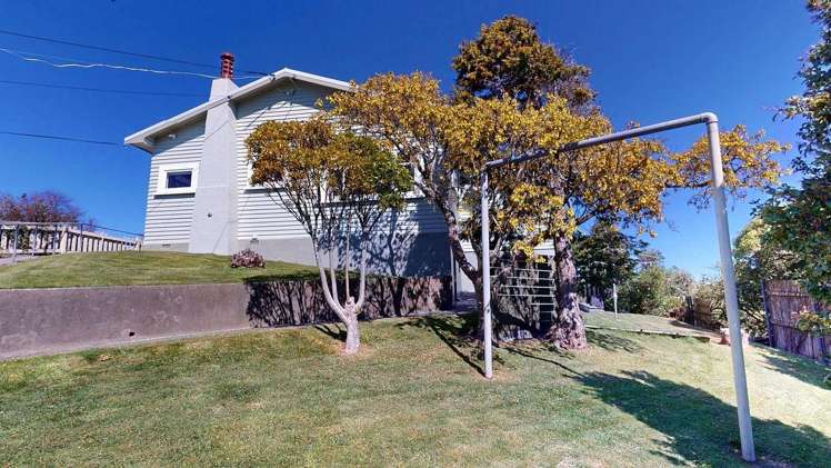 168 The Ridgeway 1259_17