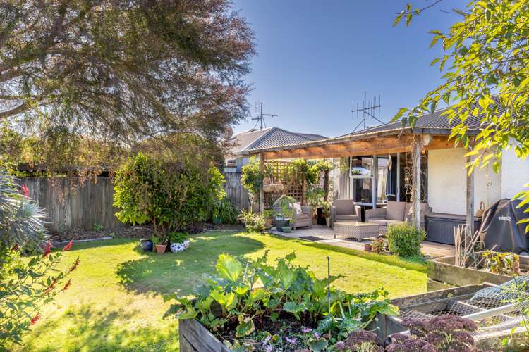 4 Vining Crescent Stoke_2