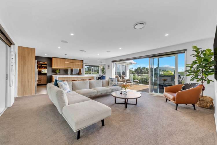 15 Angiangi Crescent Beachlands_6