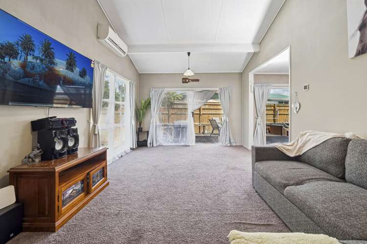 18 Tennyson Drive Owhata_1