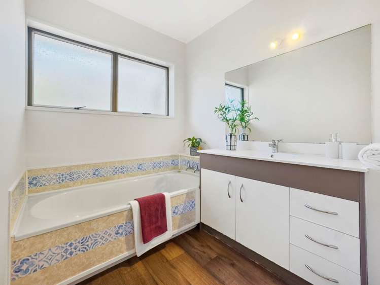 1/1 Bramley Drive Farm Cove_15