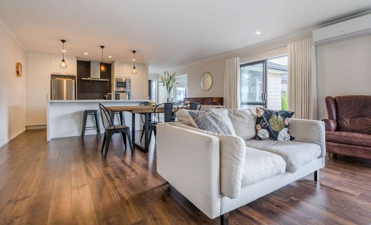 5 Pohutukawa Parade Riverhead_2