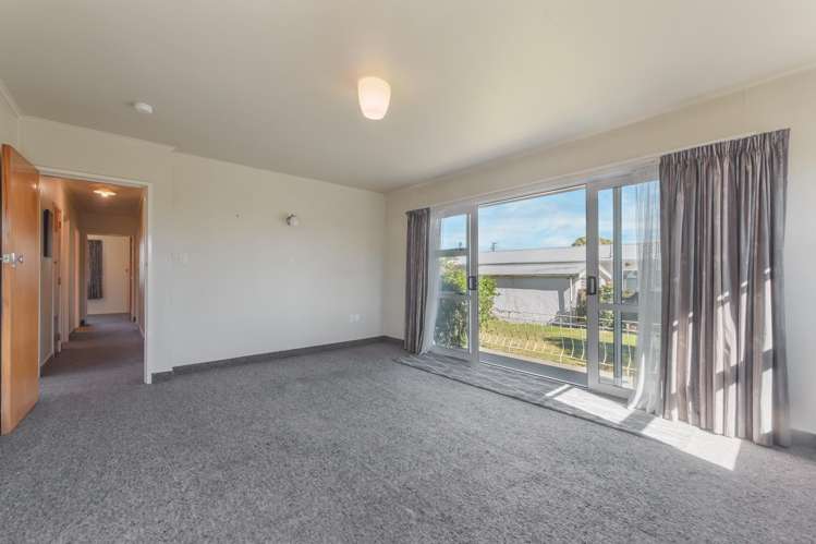 4 Fergusson Street Stoke_11