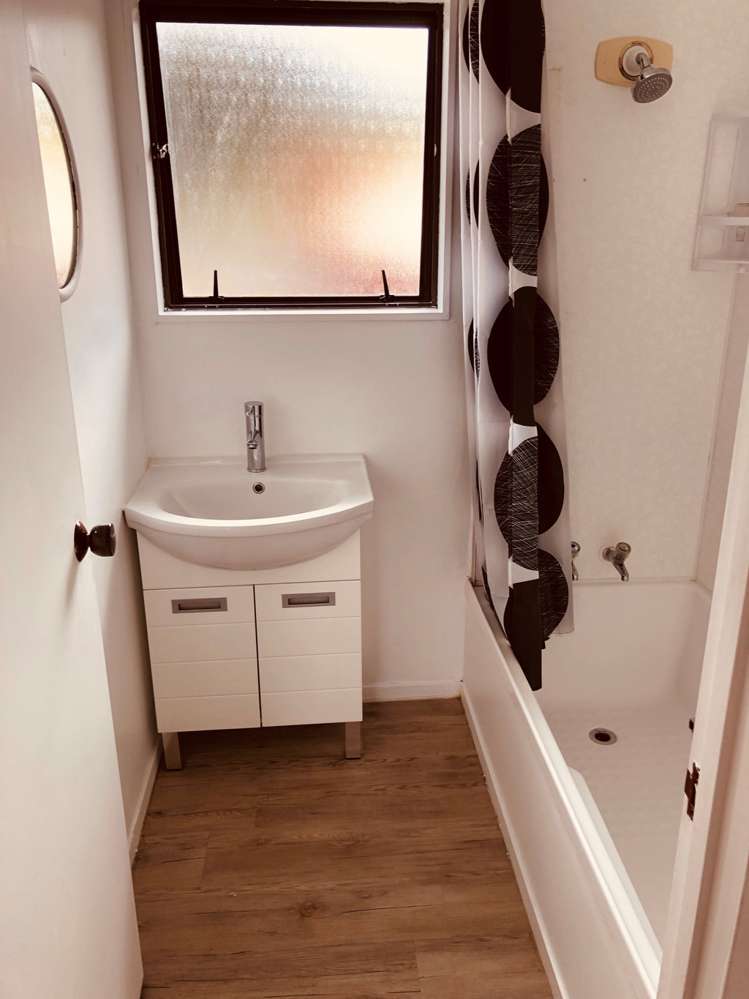 2/14 Montgomery Avenue Belmont_7