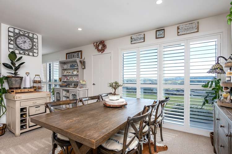 34 Tea Tree Lane Woodridge_9