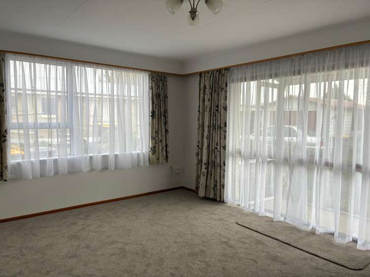 2/12 Chaucer Street_5
