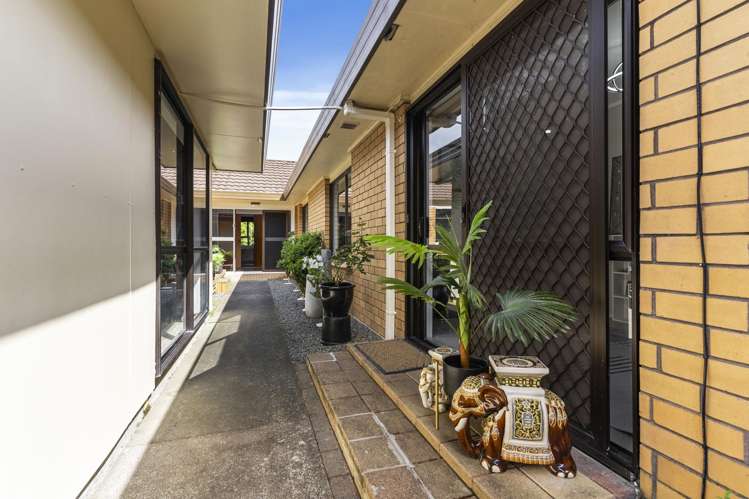 3 Voltaire Court Botany Downs_17