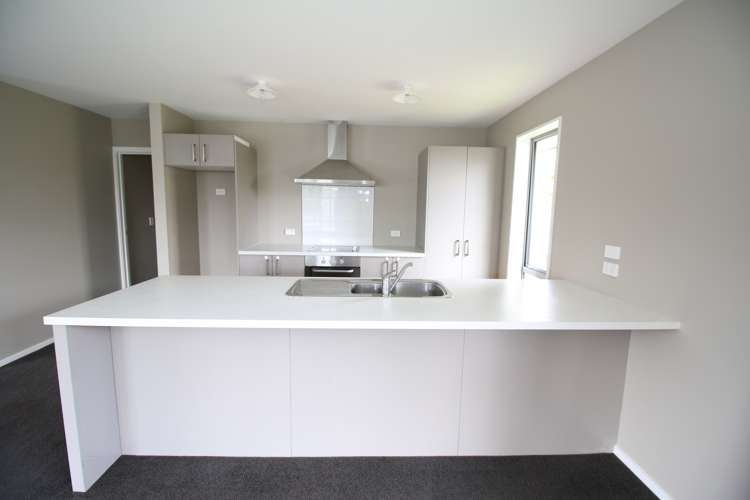 23a Saunders Road Allenton_6