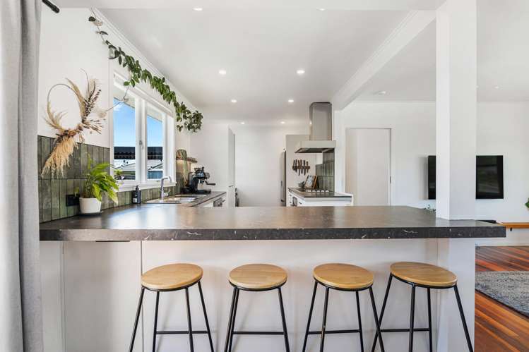 1 Lowburn Avenue Waipu_16