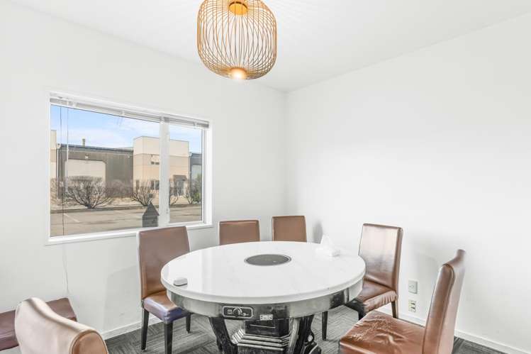 1/84 Hayton Road Wigram_15