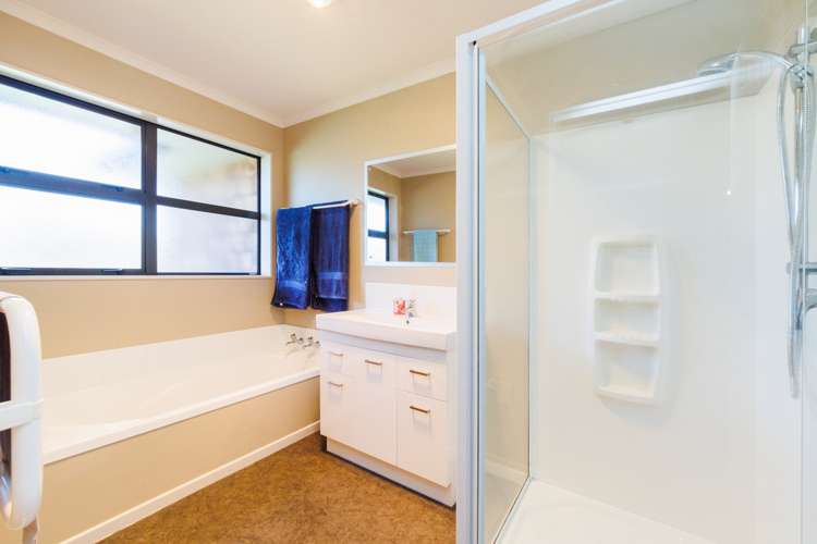 14 Orlando Way Kelvin Grove_16