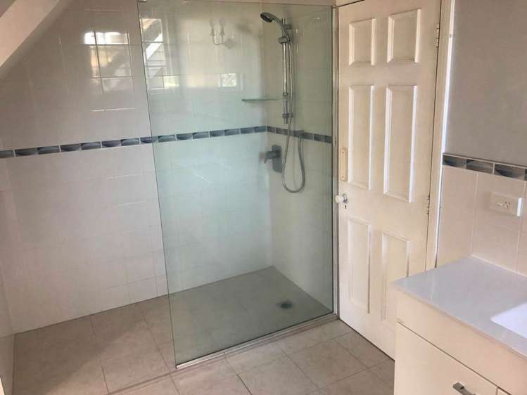 242 Redoubt Road Totara Park_15