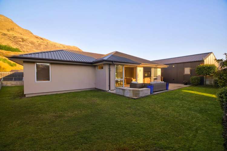 37 Risinghurst Terrace Lower Shotover_21
