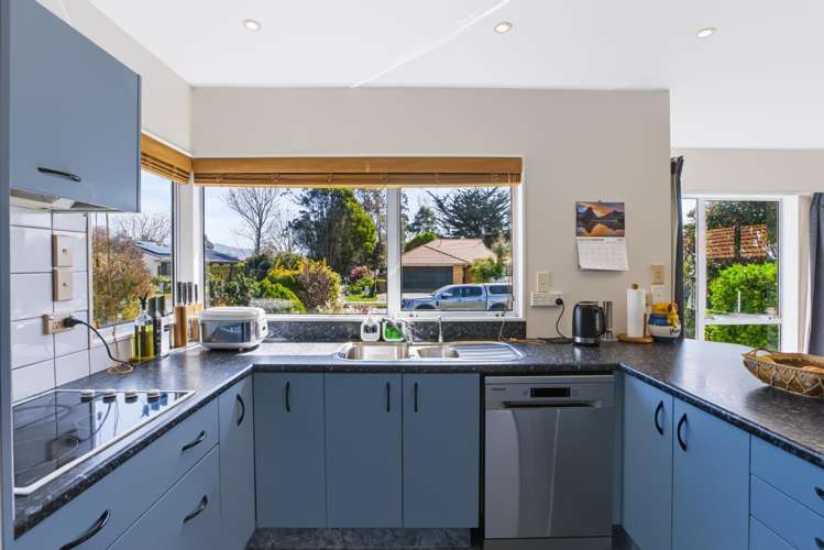 68 Campbell Avenue Paraparaumu_4