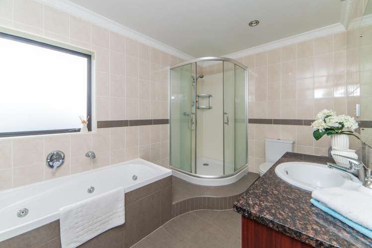 27 Medallion Drive Oteha_8