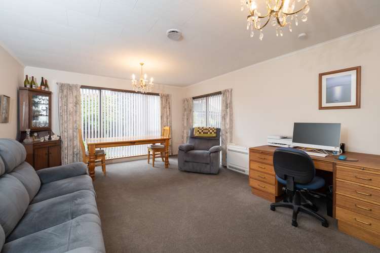 15 Churchill Avenue Allenton_11