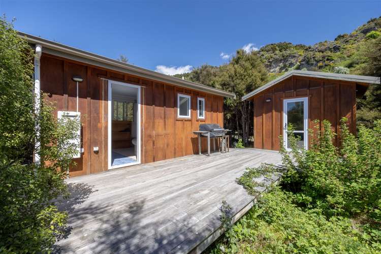 13 Ewing Place Albert Town_6