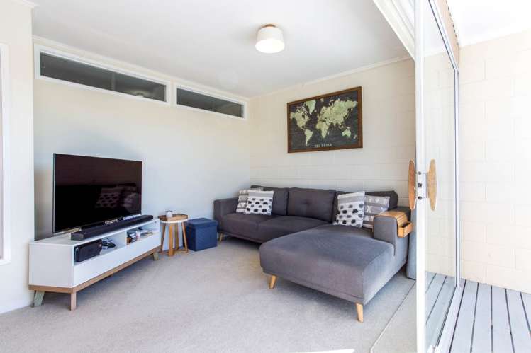 2/72 Cockayne Crescent_5