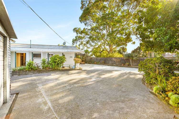 28 Dawnhaven Drive Te Atatu Peninsula_24