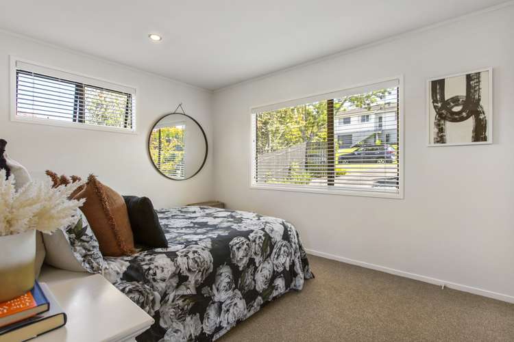 38 Vandeleur Avenue Birkdale_14