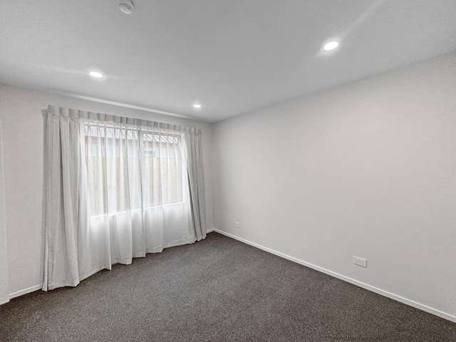 6 Nicolson St Allenton_3