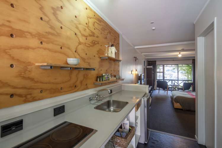 9/554 Frankton Road Queenstown_3