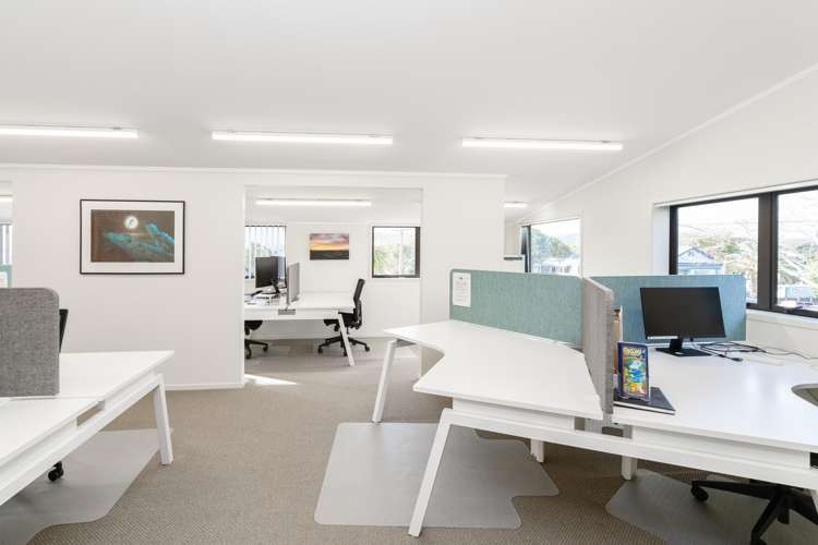 13 Wallis Street Raglan_17