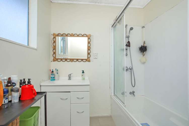 2/80 Portage Road New Lynn_10