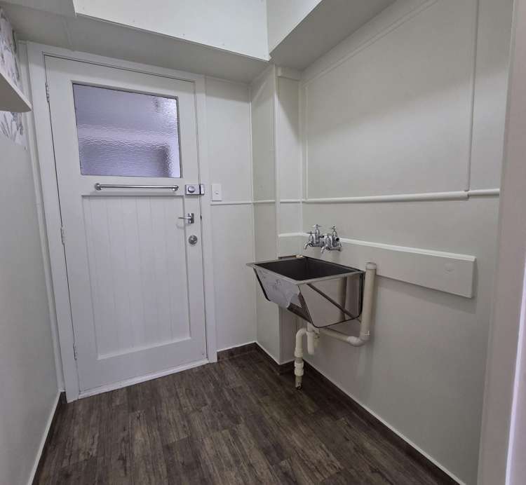 8A Devon Place Cannons Creek_19