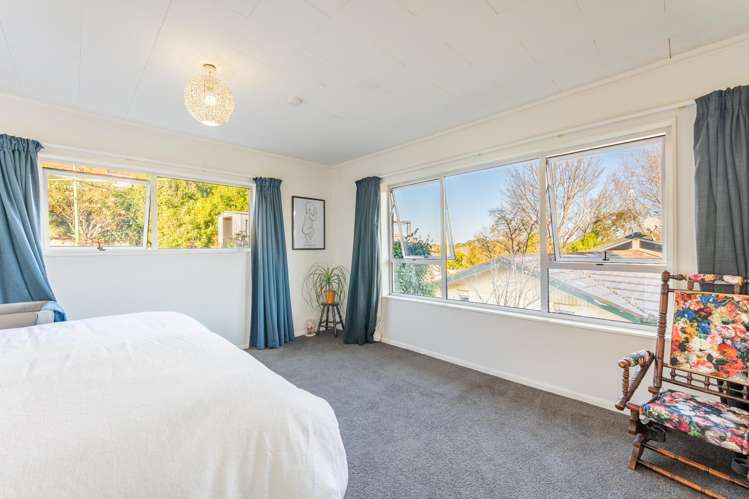 44 Barnes Street Glenwood_11