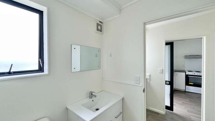 3/23 Bute Road Browns Bay_13